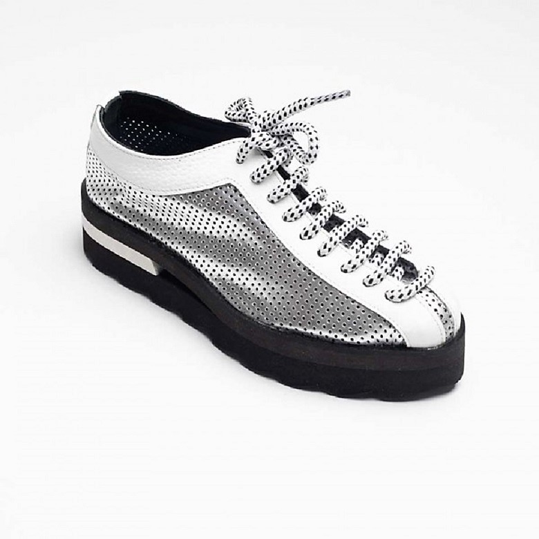 Pantofi din piele naturala perforata, argintiu-alb